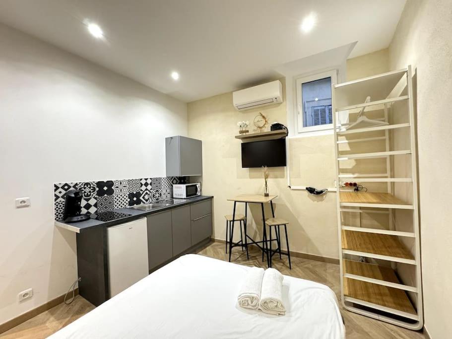 Studio Au Coeur Du Vieux Port Avec Clim Marsilia Exterior foto